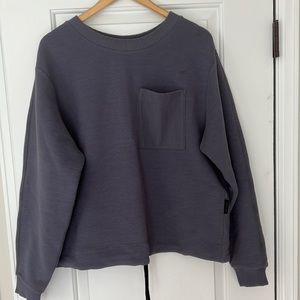 Varley Sweatshirt - beautiful blue/gray color w/ fun details